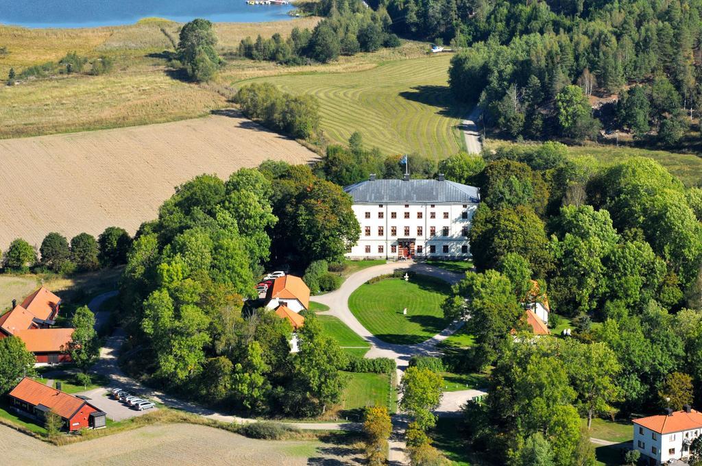 Husby Saeteri Hotel Soderkoping ภายนอก รูปภาพ